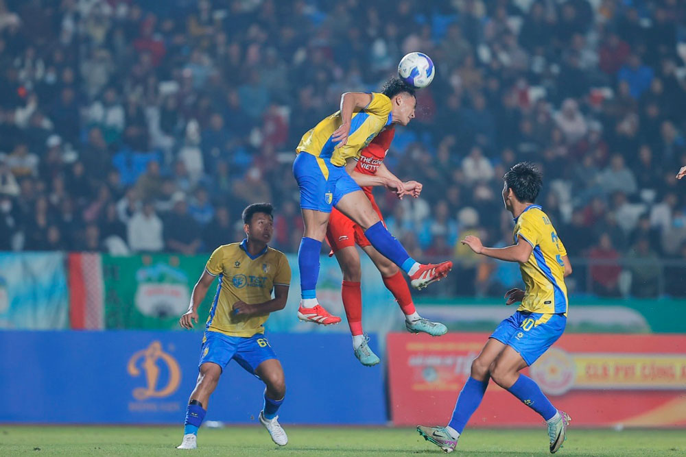 Tỷ số 2-2 được giữ nguy&ecirc;n đến hết trận.