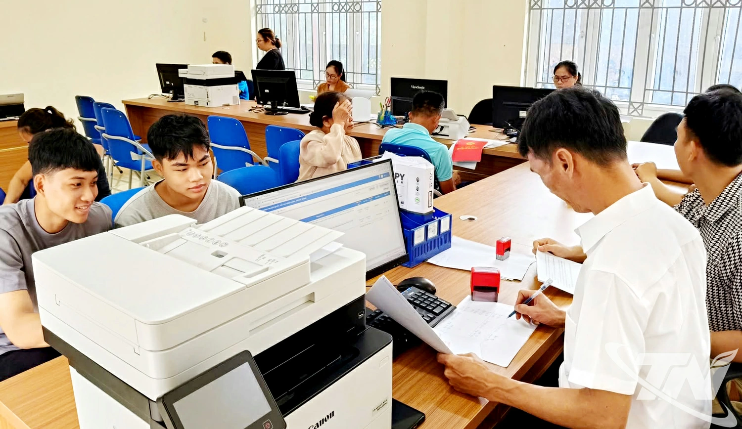 Trung tâm Phục vụ hành chính công xã Phủ Thông bảo đảm vận hành công việc thông suốt, hiệu quả.