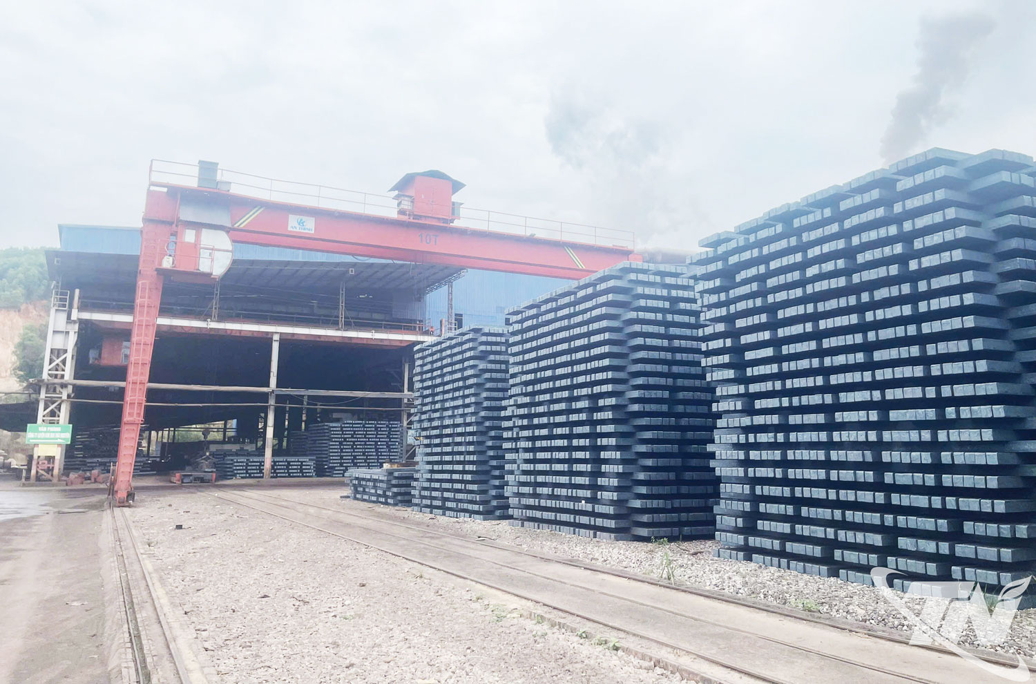 Kho ph&ocirc;i th&eacute;p của C&ocirc;ng ty CP Luyện kim đen Th&aacute;i Nguy&ecirc;n sẵn s&agrave;ng cung ứng ra thị trường từ đầu năm nay.