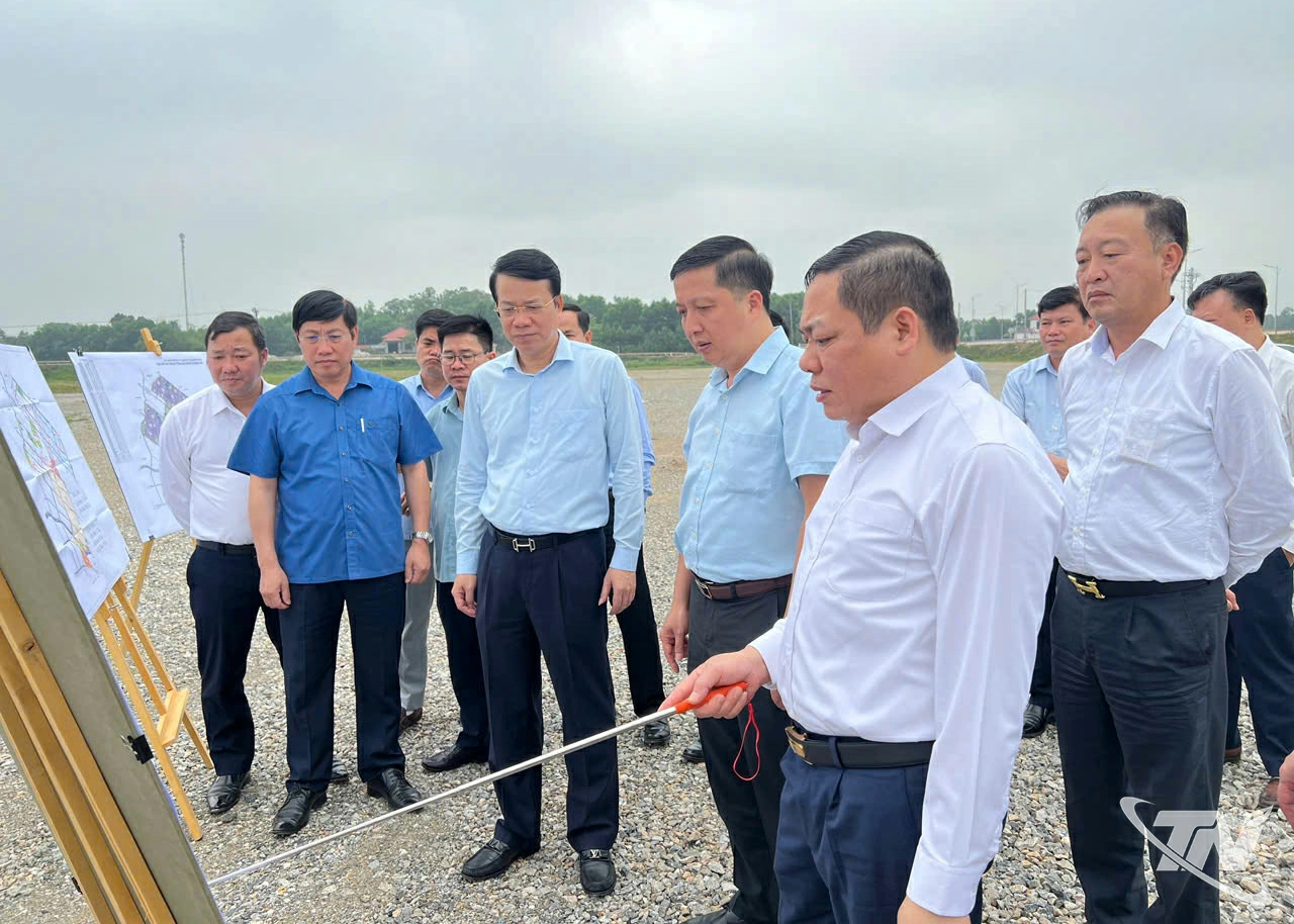 Trung tâm Quỹ đất báo cáo tại Dự án Khu công nghiệp Phú Bình.  