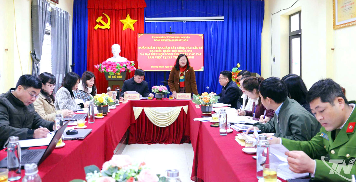 Quang cảnh buổi làm việc.