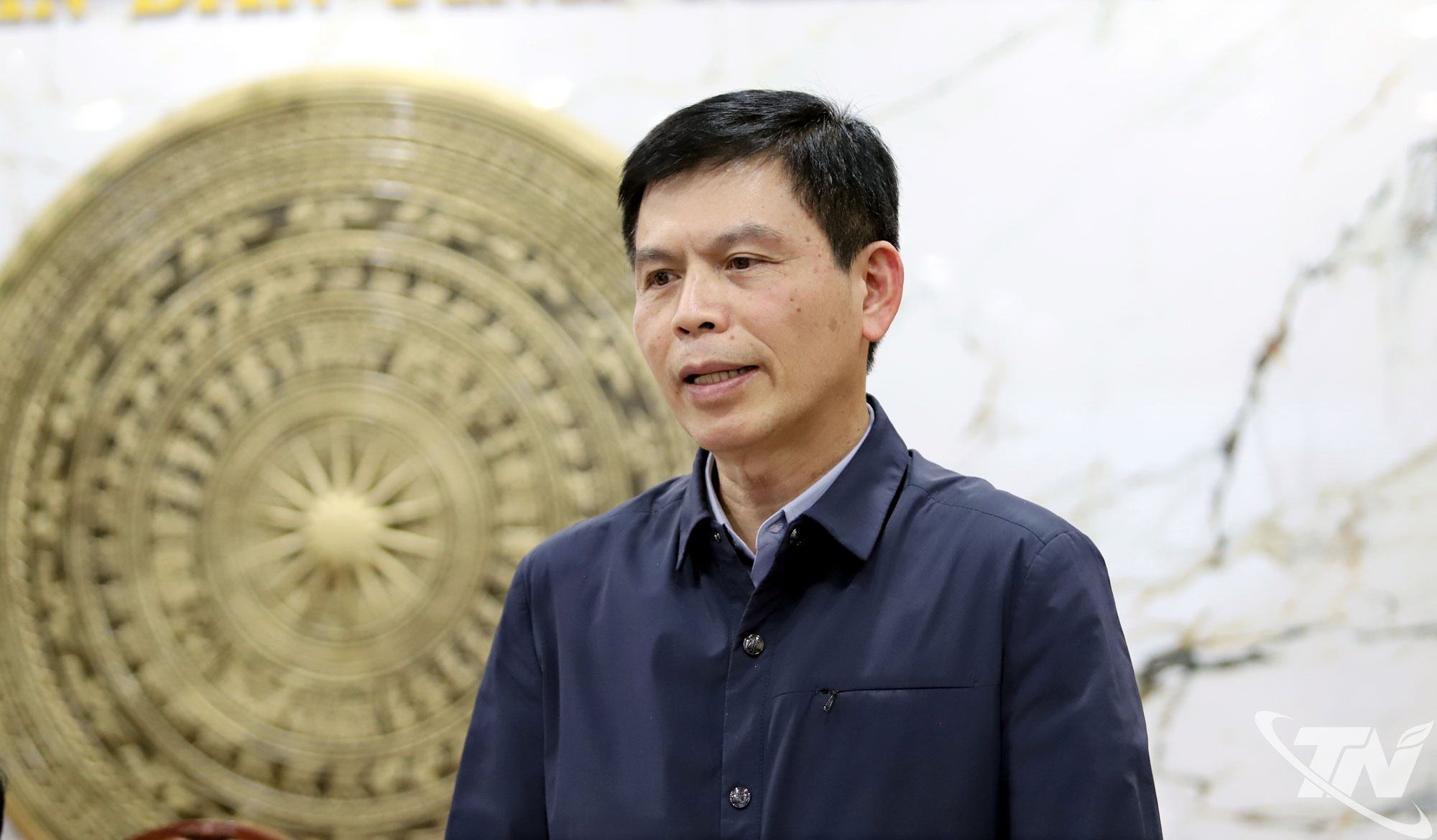 Thứ trưởng Bộ X&acirc;y dựng L&ecirc; Anh Tuấn ph&aacute;t biểu tại buổi l&agrave;m việc.