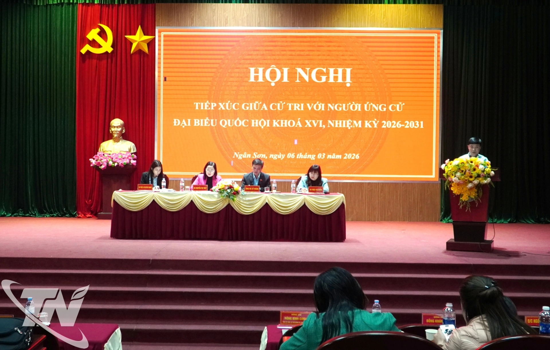 Các ứng cử viên đại biểu HĐND tỉnh nhiệm kỳ 2026–2031 tiếp xúc cử tri tại xã Ngân Sơn.