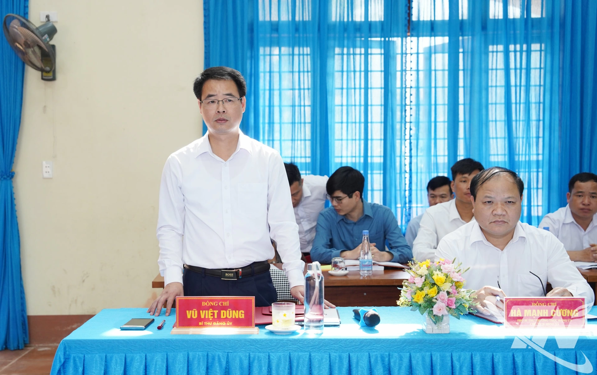 Lãnh đạo xã Sảng Mộc báo cáo công tác chuẩn bị bầu cử tại địa phương.