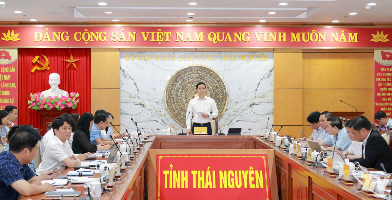 Đồng chí Vương Quốc Tuấn, Chủ tịch UBND tỉnh kết luận Hội nghị và giao nhiệm vụ cho các đơn vị.