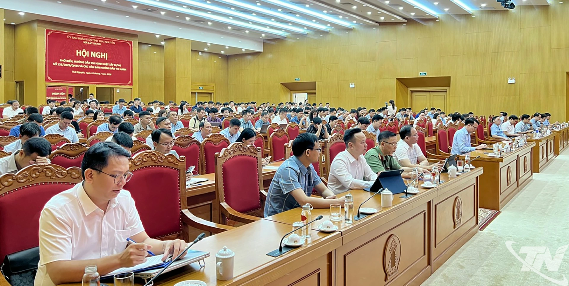 Các đại biểu dự Hội nghị.