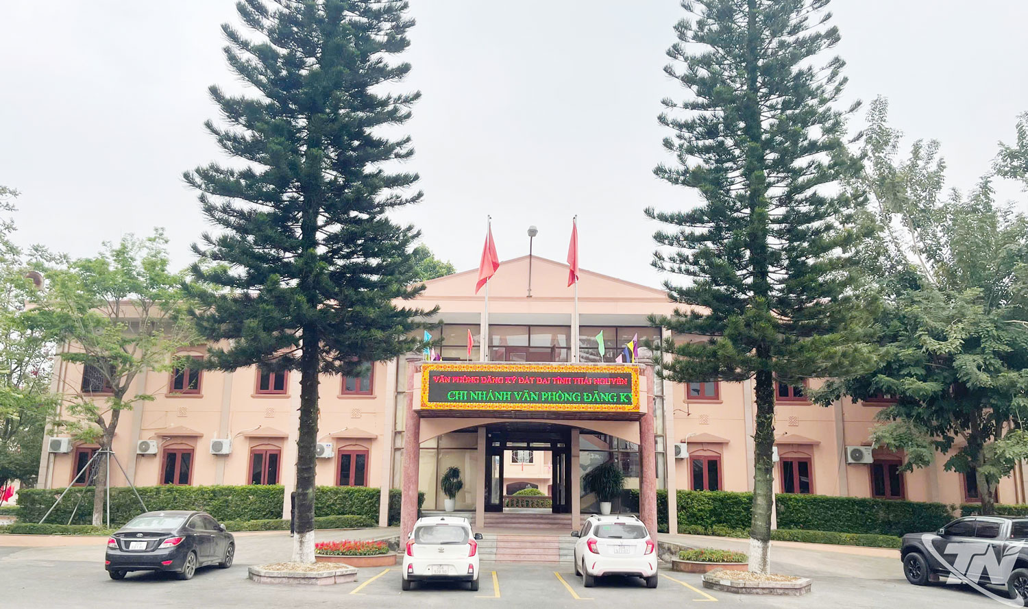 Trong quý I năm 2026, Chi nhánh Văn phòng Đăng ký đất đai khu vực VI xử lý trên 5.000 hồ sơ đất đai, không có hồ sơ quá hạn.