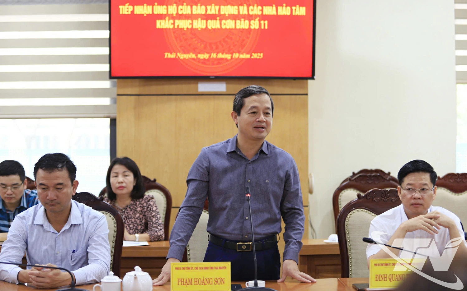 Chủ tịch UBND tỉnh Phạm Hoàng Sơn cảm ơn lãnh đạo Báo Xây dựng đã quan tâm hỗ trợ tỉnh Thái Nguyên khắc phục hậu quả thiên tai.