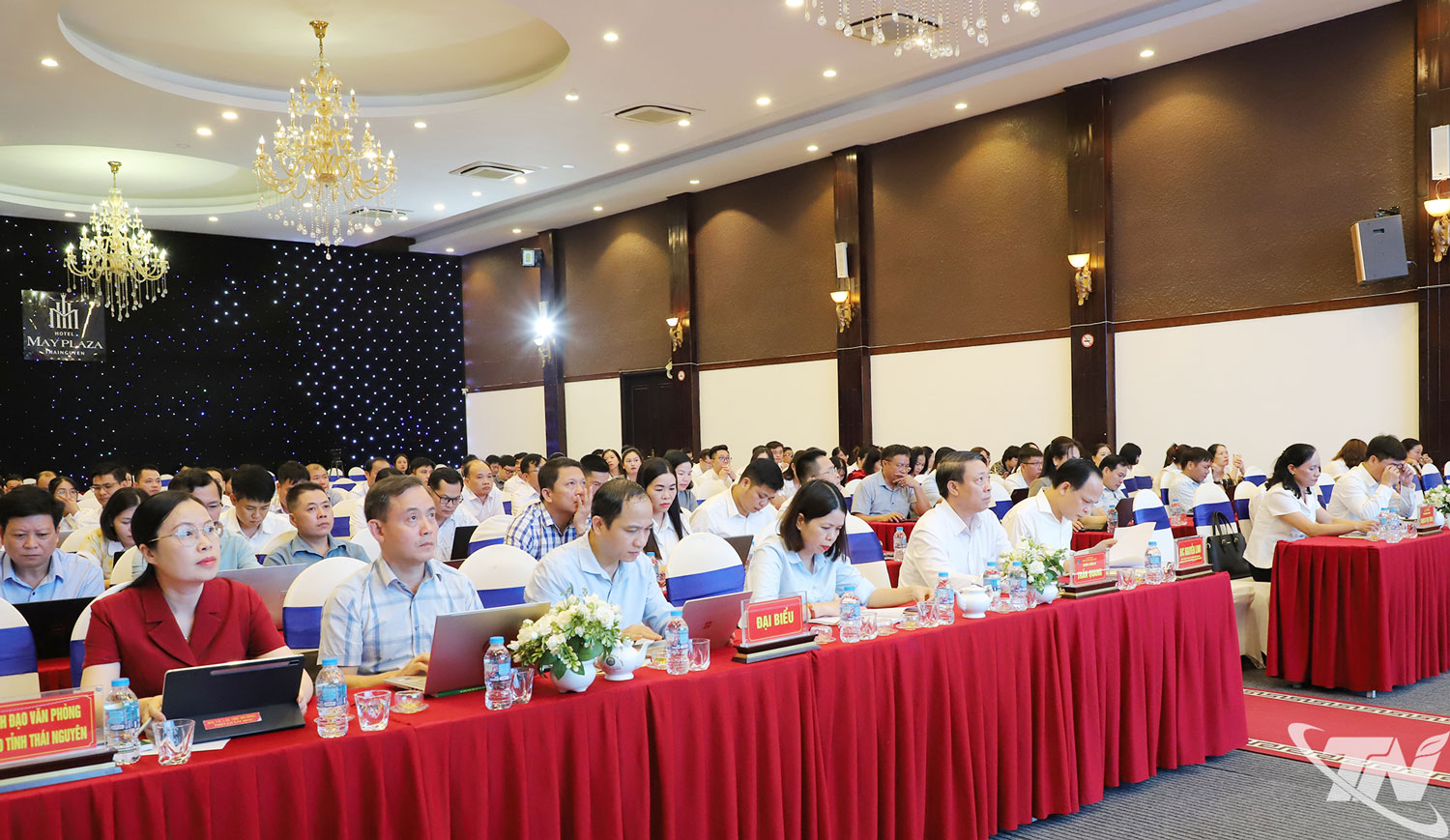 Đại biểu dự Tọa đàm.
