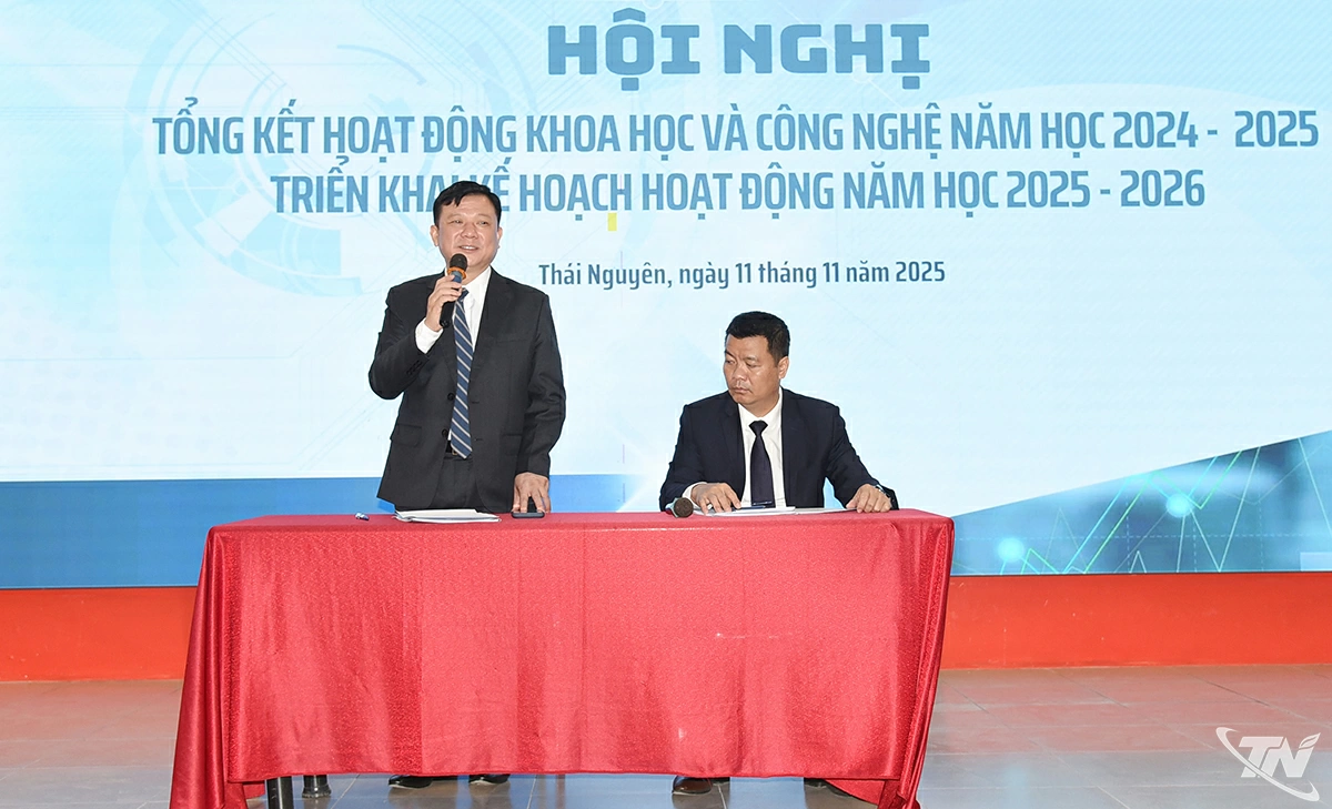 PGS.TS. Hoàng Văn Hùng, Giám đốc Đại học Thái Nguyên triển khai nhiệm vụ KHCN năm học 2025-2026.