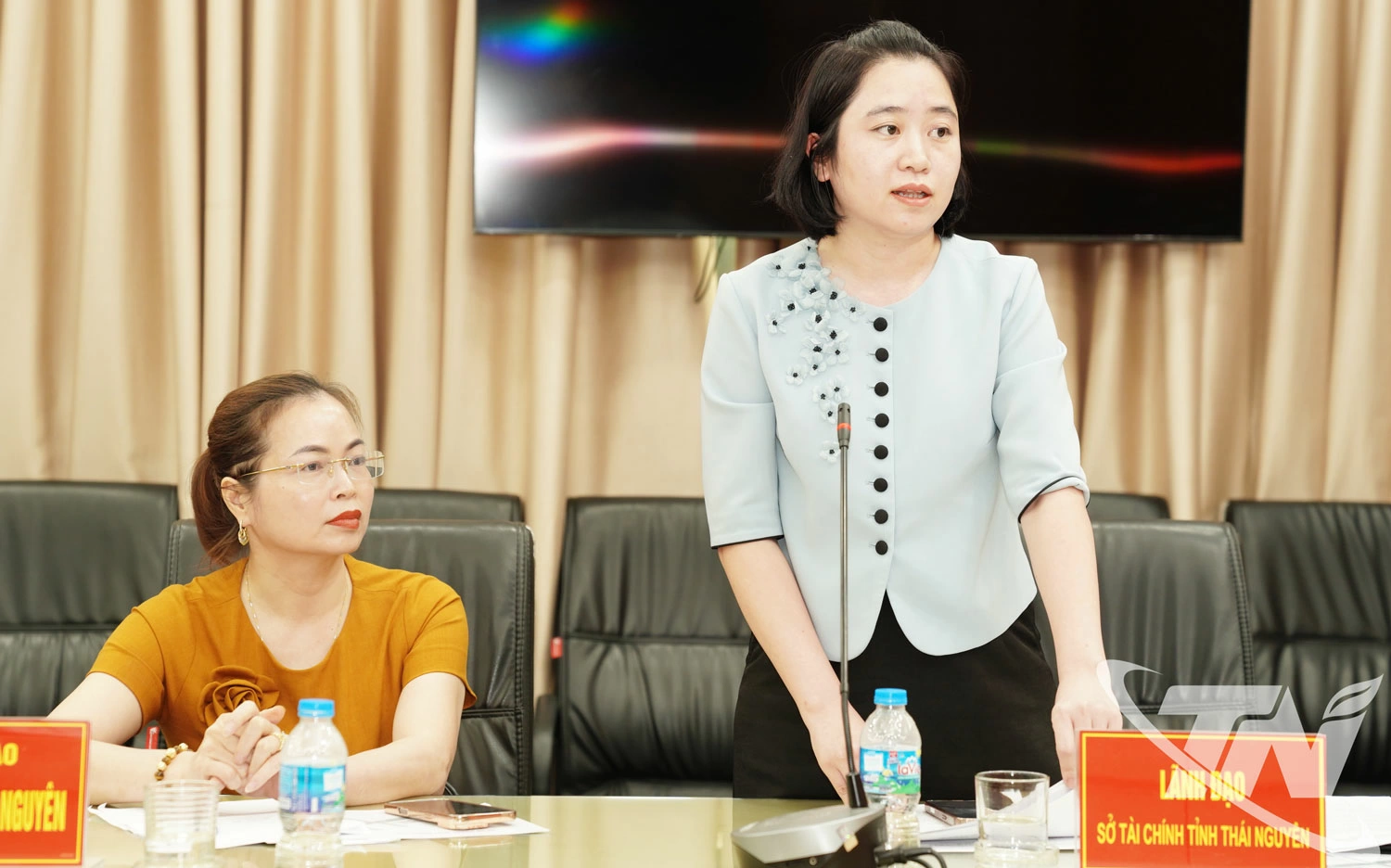 Đại biểu thảo luận tại Hội nghị.