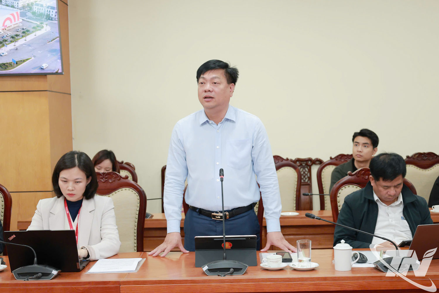 L&atilde;nh đạo phường Vạn Xu&acirc;n ph&aacute;t biểu tại Hội nghị.