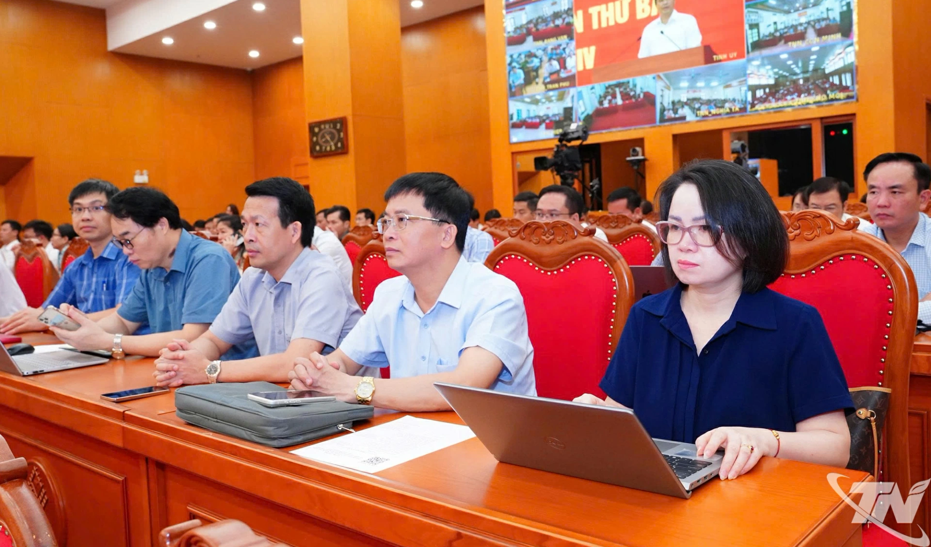 Các đại biểu dự Hội nghị.