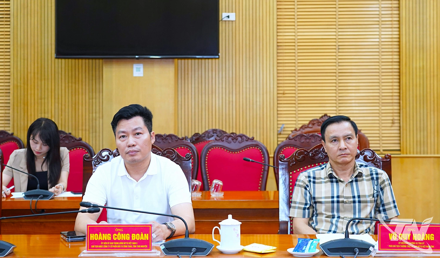 Các đại biểu tham dự hội nghị.