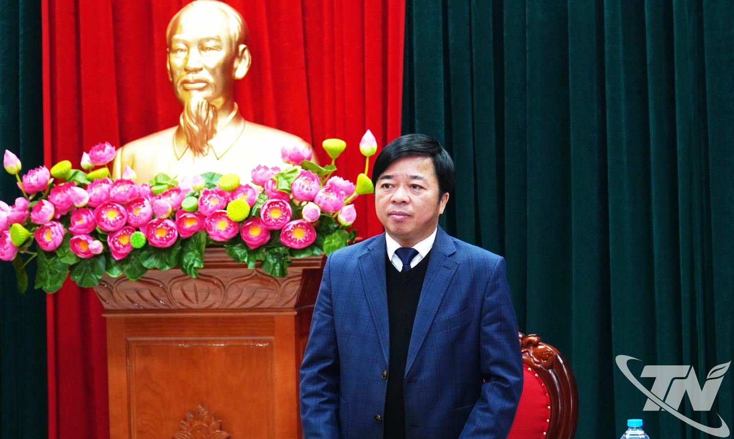 Đồng ch&iacute; Ph&oacute; Chủ tịch Thường trực UBND tỉnh B&ugrave;i Văn Lương ph&aacute;t biểu chỉ đạo tại buổi l&agrave;m việc.