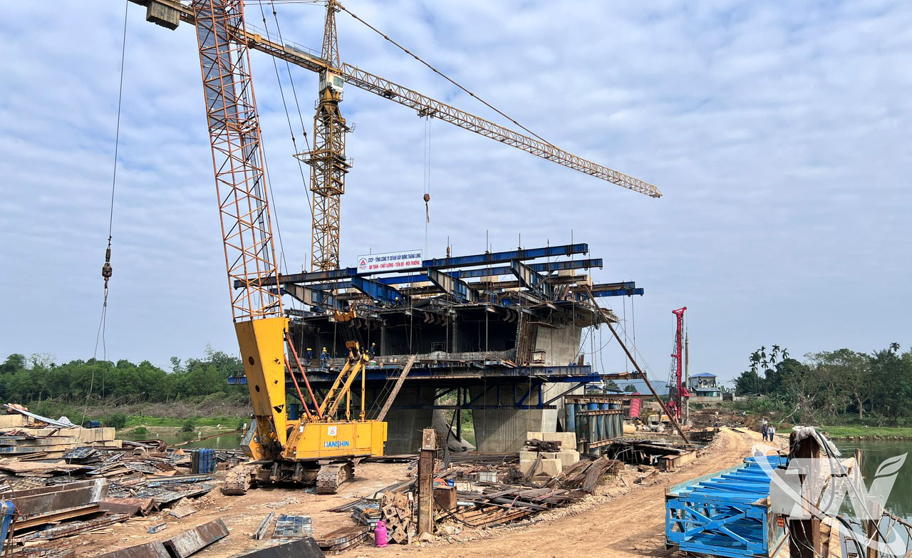 Dự &aacute;n cầu Quang Vinh 1 đang được đẩy nhanh tiến độ thi c&ocirc;ng.