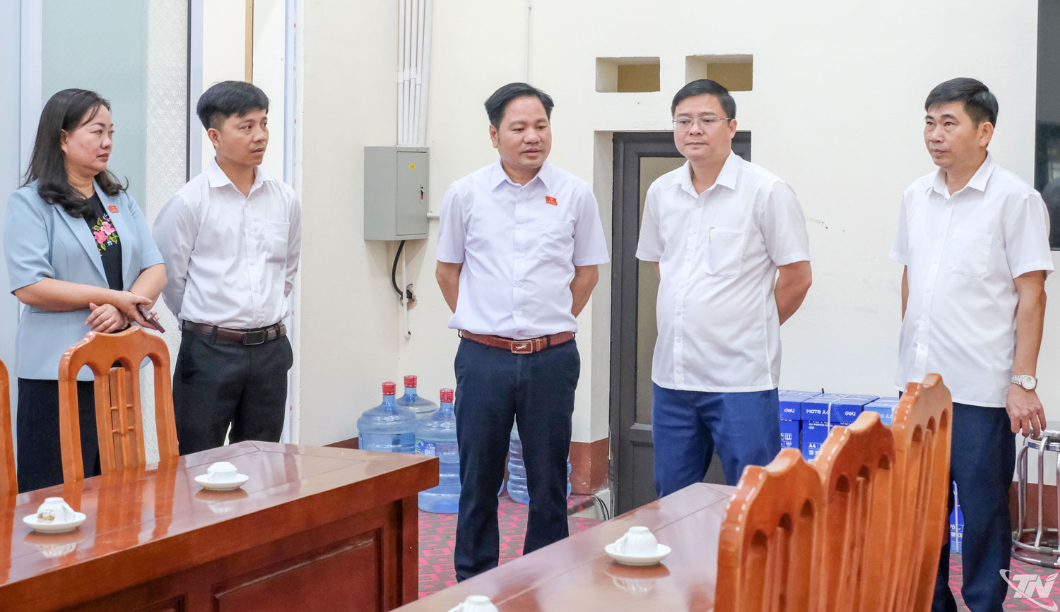 Đoàn công tác khảo sát phòng tiếp công dân phường Trung Thành.