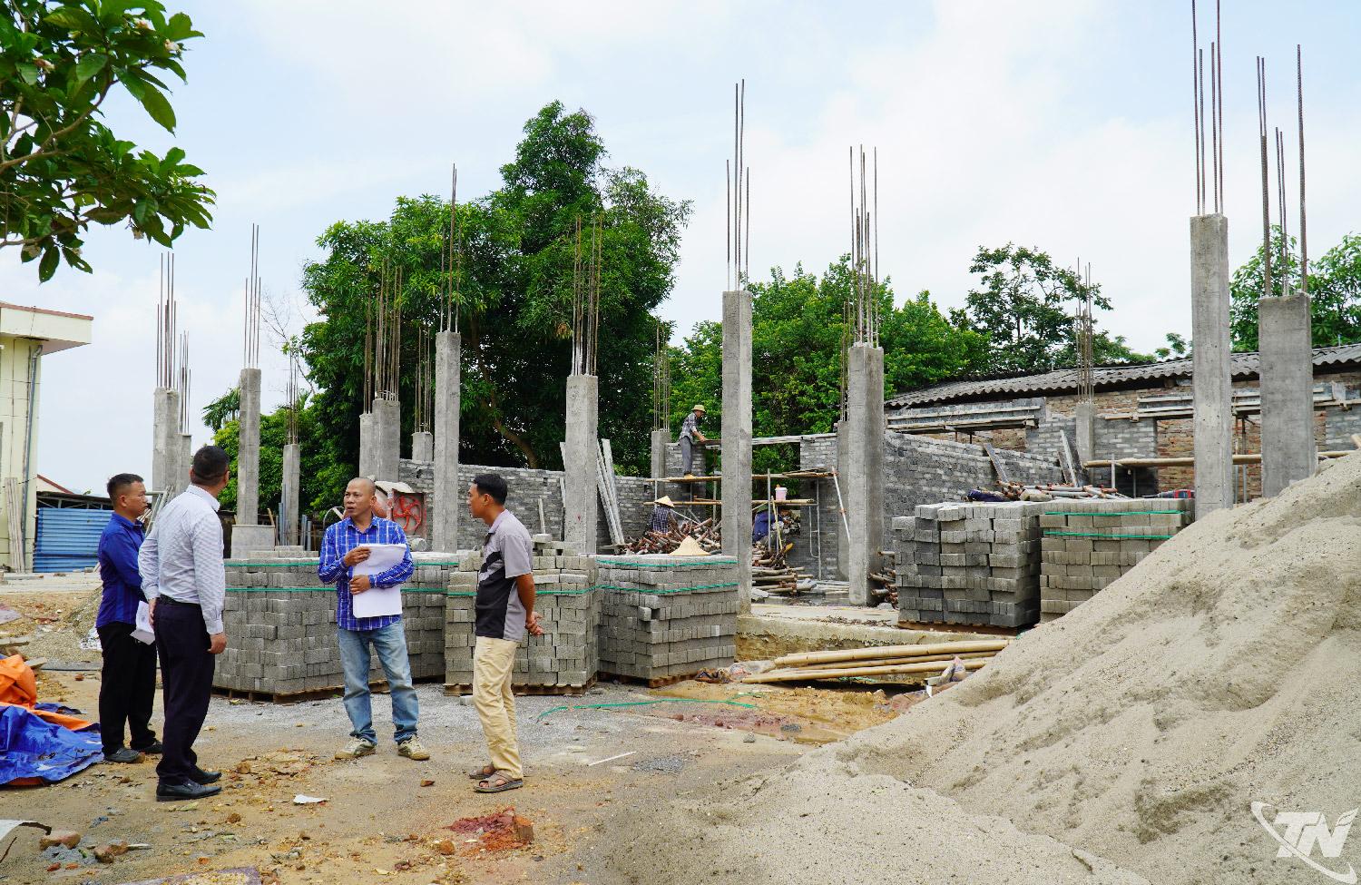 Công trình nhà lớp học 3 tầng, 12 phòng tổng trị giá trên 10 tỷ đồng từ nguồn vốn đầu tư công năm 2026 cho Trường THCS Vạn Phái đang được khẩn trương thi công.