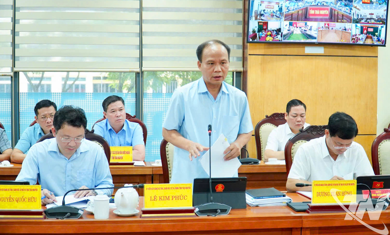 Các đại biểu tham dự Phiên họp đã phát biểu thảo luận