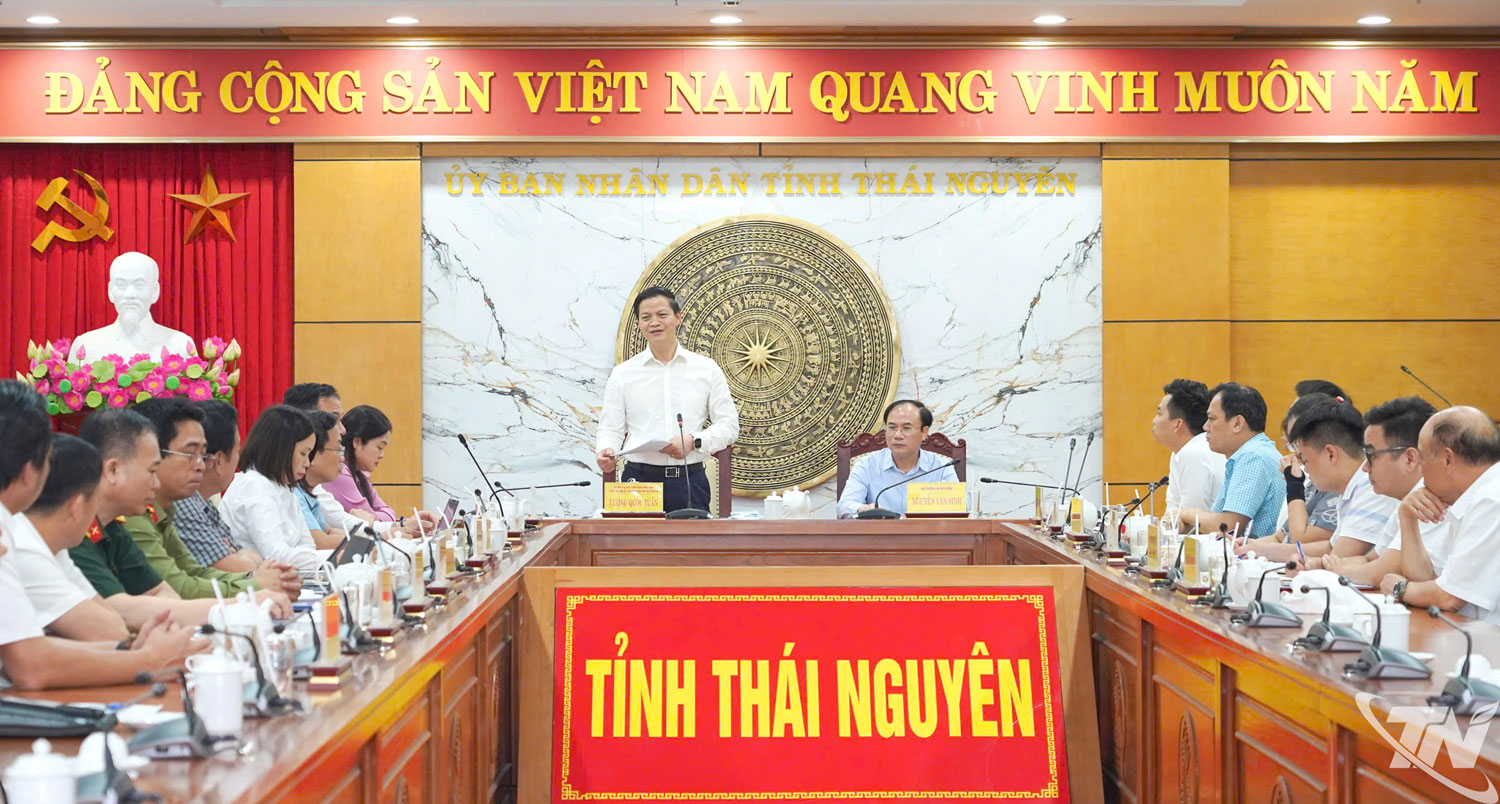 Quang cảnh buổi làm việc.