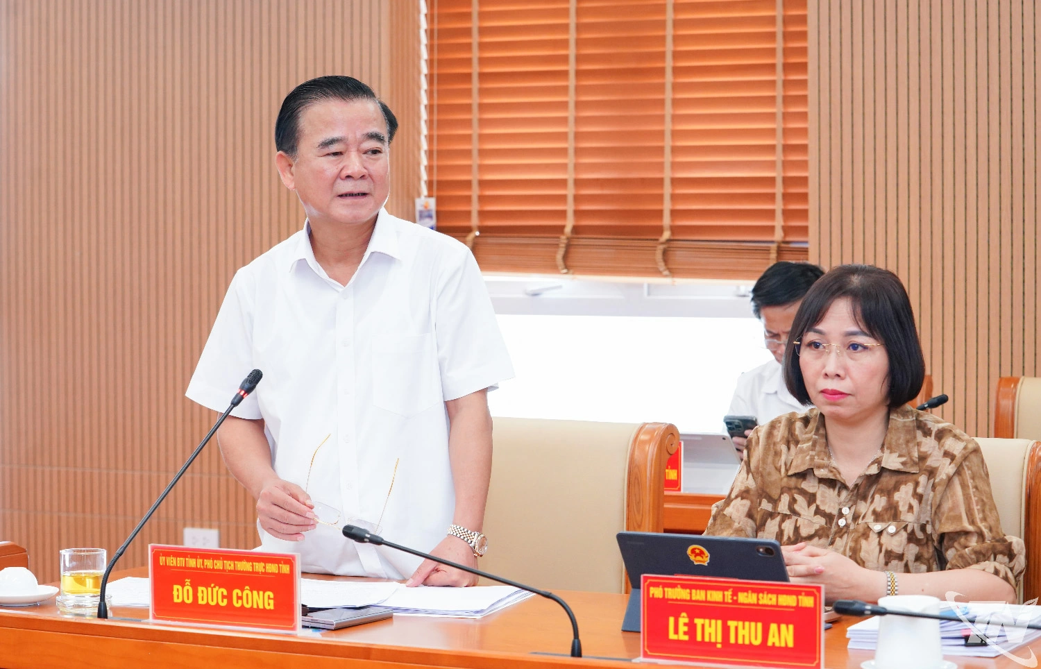 Đồng chí Đỗ Đức Công, Ủy viên Ban Thường vụ Tỉnh ủy, Phó Chủ tịch Thường trực HĐND tỉnh phát biểu tại Hội nghị.