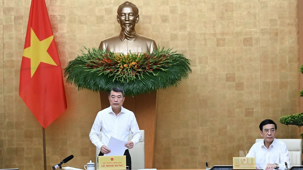 Thủ tướng Lê Minh Hưng yêu cầu các bộ, cơ quan, địa phương định kỳ cập nhật, đánh giá khả năng thực hiện mục tiêu tăng trưởng để có giải pháp hiệu quả thúc đẩy, đồng thời giữ vững ổn định kinh tế vĩ mô.