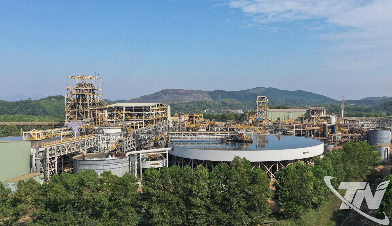 C&ocirc;ng ty TNHH Khai th&aacute;c Chế biến Kho&aacute;ng sản N&uacute;i Ph&aacute;o ứng dụng c&ocirc;ng nghệ số v&agrave; tự động h&oacute;a trong quản l&yacute; vận h&agrave;nh, n&acirc;ng hiệu suất chế biến v&agrave; giảm t&aacute;c động m&ocirc;i trường.