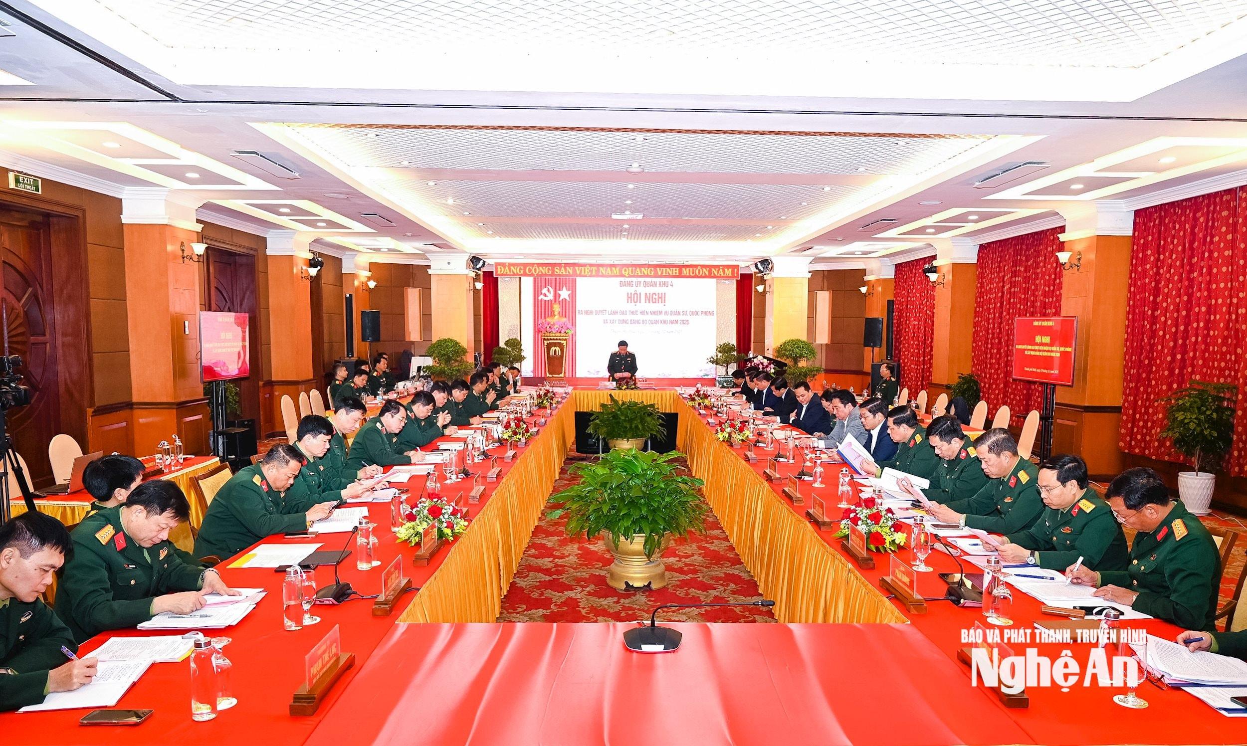 Anh 1 - Quang canh hoi nghi