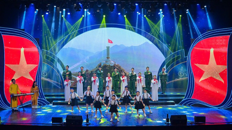 &ldquo;80 năm &ndash; Niềm tin v&agrave; kh&aacute;t vọng&rdquo;: Dấu ấn nghệ thuật của người lao động ng&agrave;nh Khoa học v&agrave; C&ocirc;ng nghệ- Ảnh 3.