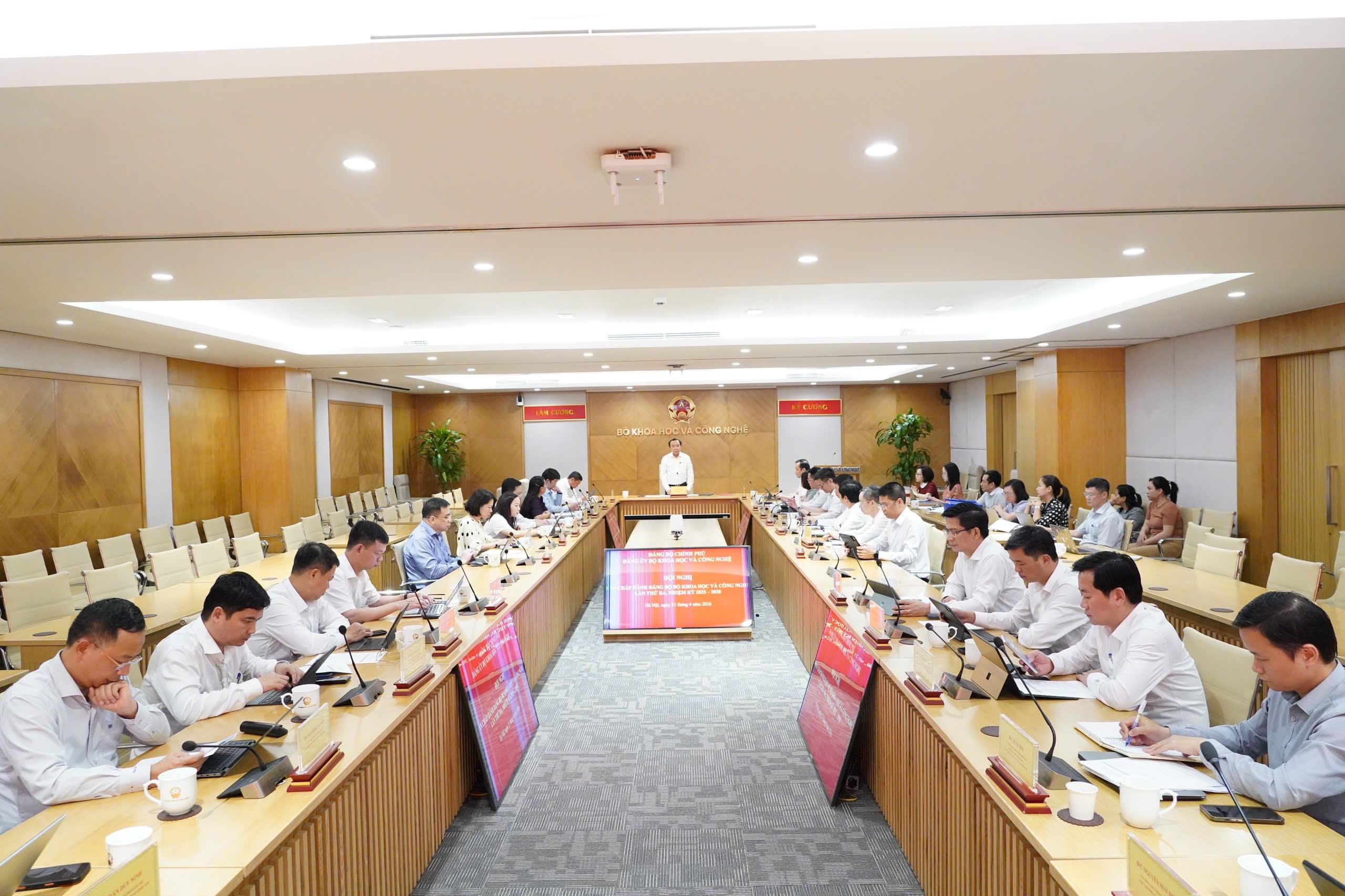 Đảng bộ Bộ KH&CN: Tháo gỡ “điểm nghẽn”, thúc đẩy chuyển đổi số - Ảnh 3.