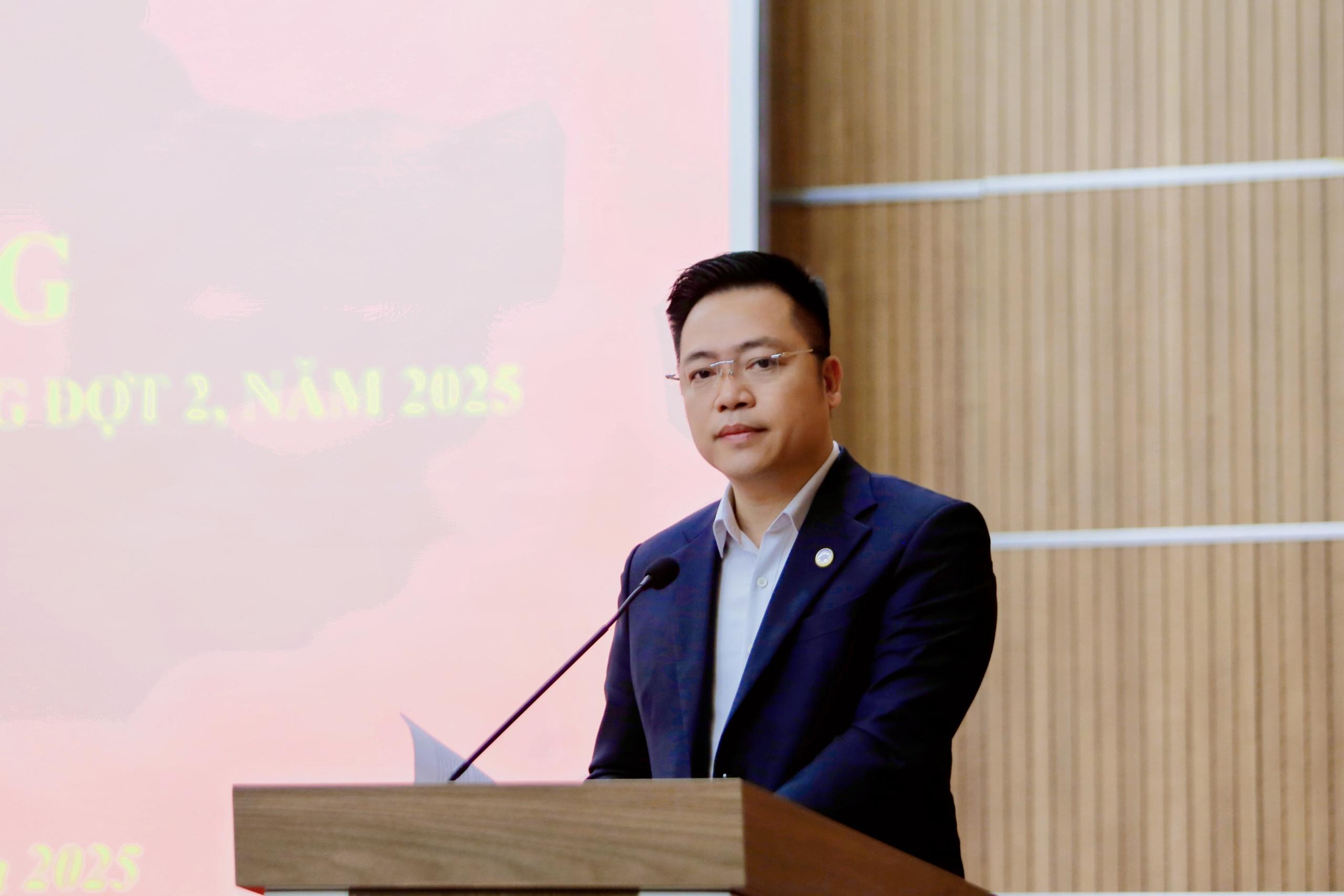 Bế giảng Lớp bồi dưỡng nhận thức về Đảng (đợt 2) năm 2025 - Ảnh 1.