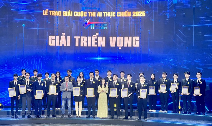 Trao Giải thưởng Cuộc thi &ldquo;AI Thực chiến 2025&rdquo;: Tr&iacute; tuệ Việt - Kiến tạo tương lai số- Ảnh 2.
