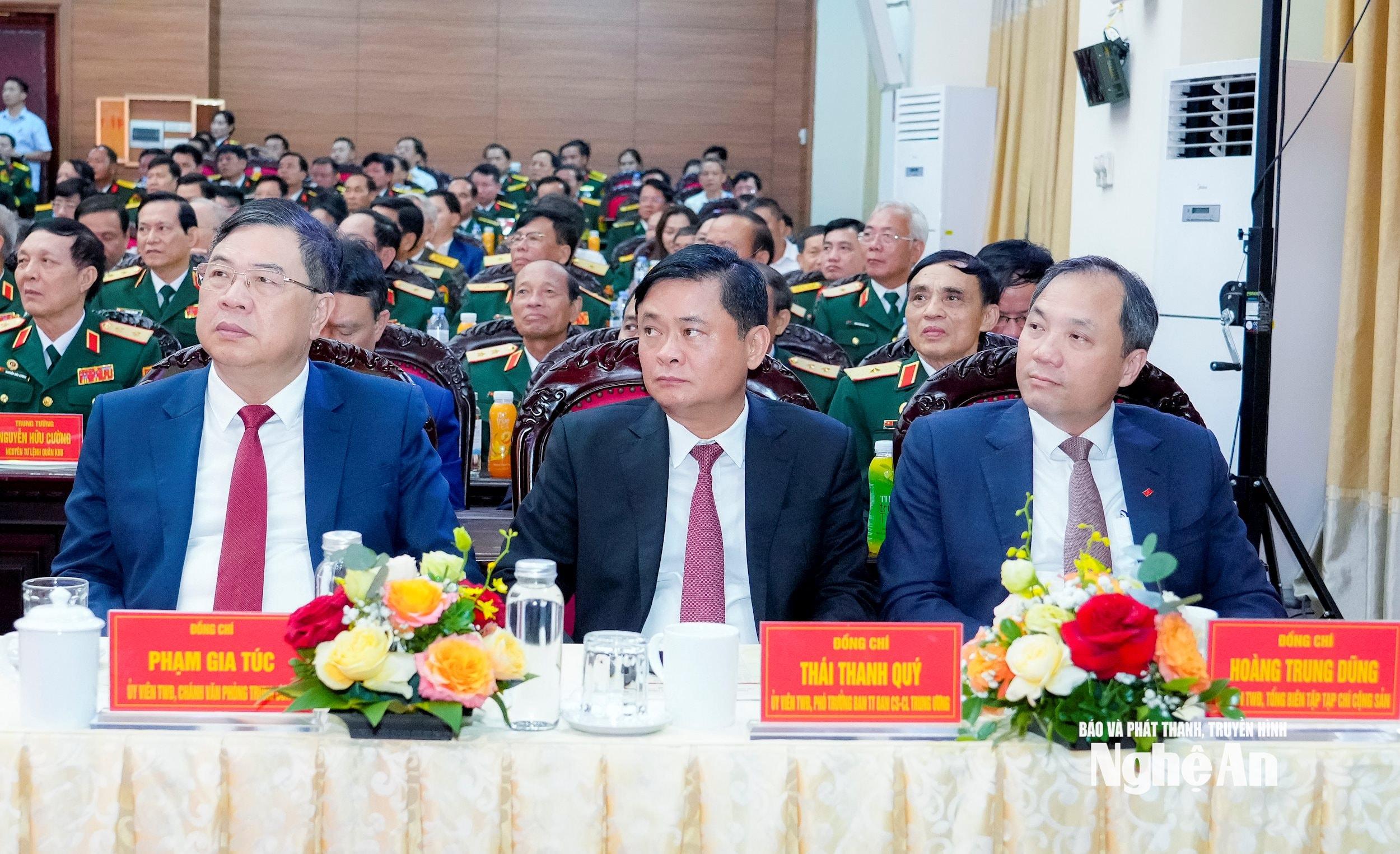 Các đại biểu Trung ương tham dự lễ kỷ niệm. Ảnh: Phạm Bằng