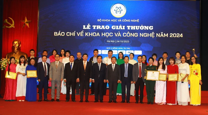 Thứ trưởng Bộ KH&CN Bùi Hoàng Phương: “Báo chí KH&CN là cầu nối giữa chính sách và thực tiễn” - Ảnh 1.