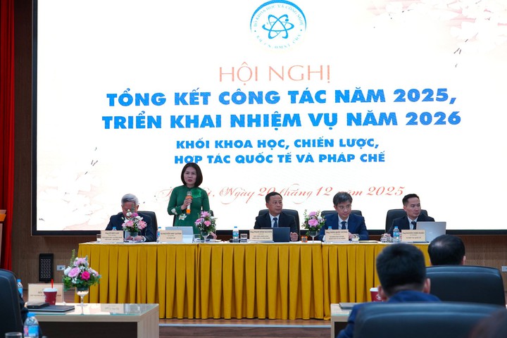Đổi mới tư duy, h&agrave;nh động dựa tr&ecirc;n kết quả, kiến tạo gi&aacute; trị cho ph&aacute;t triển đất nước - Ảnh 1.