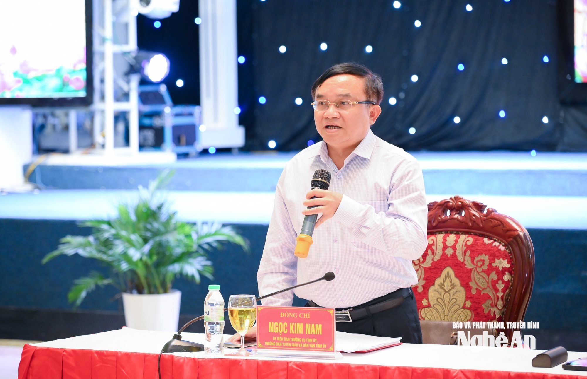 Họp báo trước đại hội-10