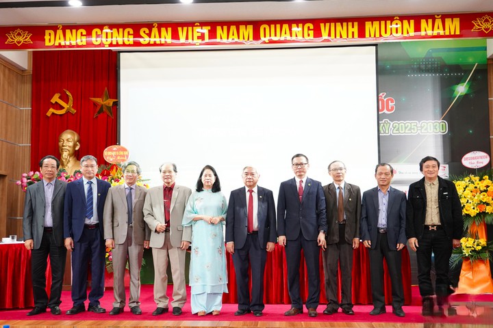 TS. Nguyễn Qu&acirc;n t&aacute;i đắc cử Chủ tịch Hội Tự động h&oacute;a Việt Nam nhiệm kỳ VI- Ảnh 6.