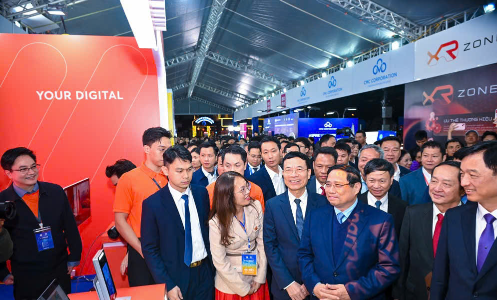 Thủ tướng Phạm Minh Chính tham dự Lễ khai mạc Techfest Việt Nam 2025- Ảnh 1. Thủ tướng Phạm Minh Chính tham dự Lễ khai mạc Techfest Việt Nam 2025- Ảnh 1.