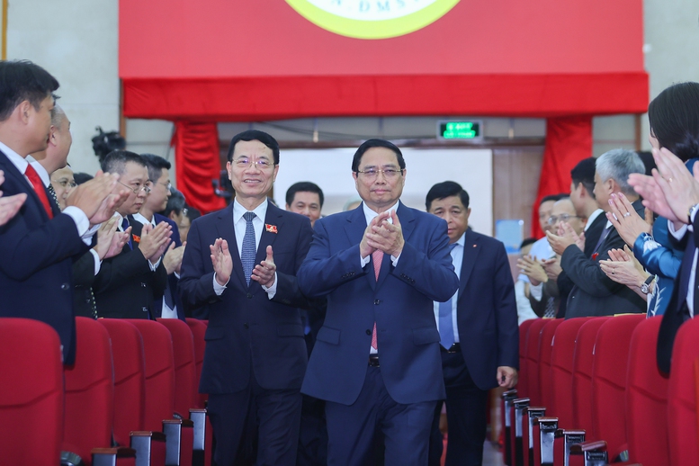 Khoa học công nghệ, Đổi mới sáng tạo và Chuyển đổi số: “Con đường tất yếu” để Việt Nam trở thành nước phát triển - Ảnh 1.