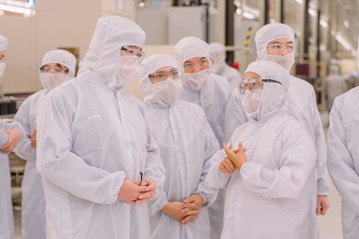 Bộ KH&CN đề nghị Intel mở rộng hoạt động đóng gói, kiểm thử chip bán dẫn tại Việt Nam- Ảnh 2.