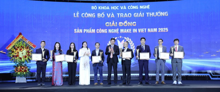 C&ocirc;ng bố v&agrave; trao Giải thưởng "Sản phẩm C&ocirc;ng nghệ số Make in Viet Nam" năm 2025 - Ảnh 3.