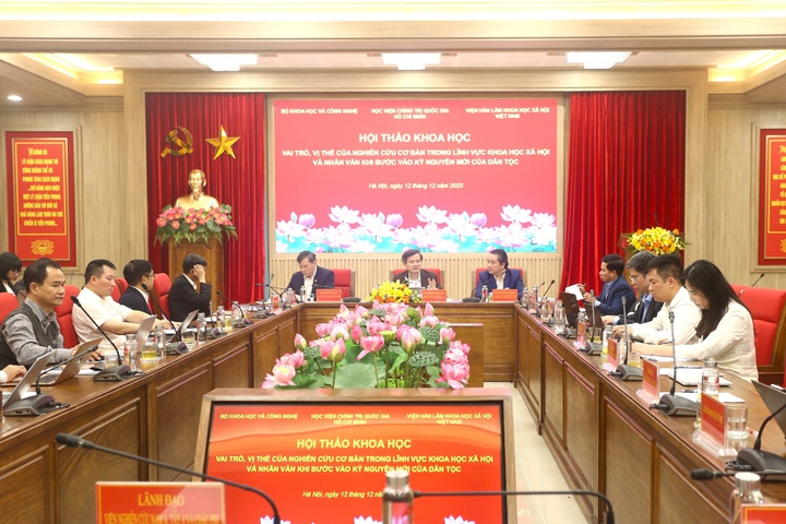 Định hình vai trò, vị thế của nghiên cứu cơ bản trong lĩnh vực khoa học xã hội và nhân văn trong kỷ nguyên số- Ảnh 1. Định hình vai trò, vị thế của nghiên cứu cơ bản trong lĩnh vực khoa học xã hội và nhân văn trong kỷ nguyên số- Ảnh 1.