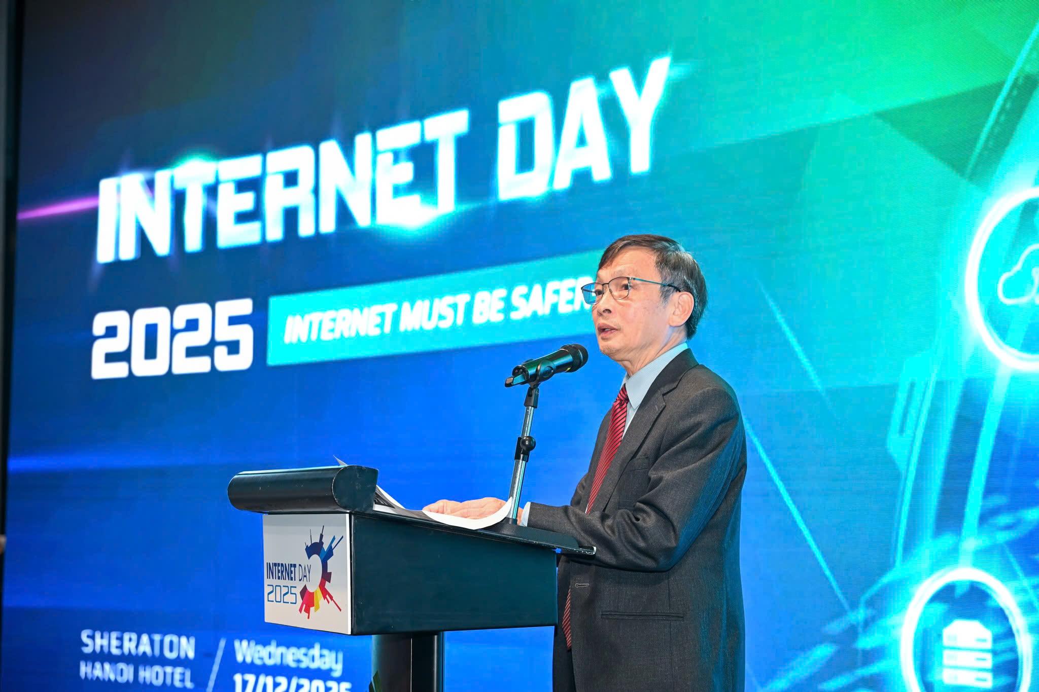 Internet Day 2025: “Không gian số tin cậy” trong kỷ nguyên AI bùng nổ- Ảnh 5. Internet Day 2025: “Không gian số tin cậy” trong kỷ nguyên AI bùng nổ- Ảnh 5.
