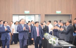 Khoa học, công nghệ và đổi mới sáng tạo là yêu cầu khách quan, là lựa chọn chiến lược, là ưu tiên hàng đầu của Đảng và Nhà nước - Ảnh 6.