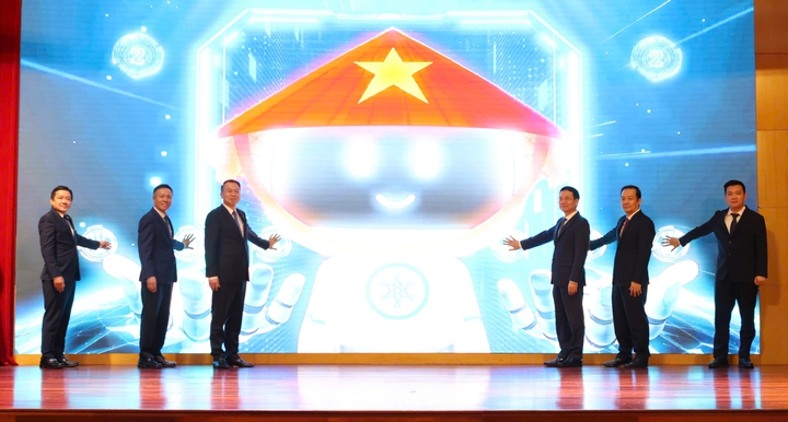 “Nhà mạng viễn thông thế hệ mới là hạ tầng chiến lược gắn với lợi ích quốc gia”- Ảnh 3. “Nhà mạng viễn thông thế hệ mới là hạ tầng chiến lược gắn với lợi ích quốc gia”- Ảnh 3.