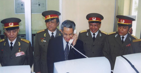 Những đột phá tạo nên cuộc “cách mạng số” đầu tiên của ngành Bưu chính Viễn thông - Ảnh 4.