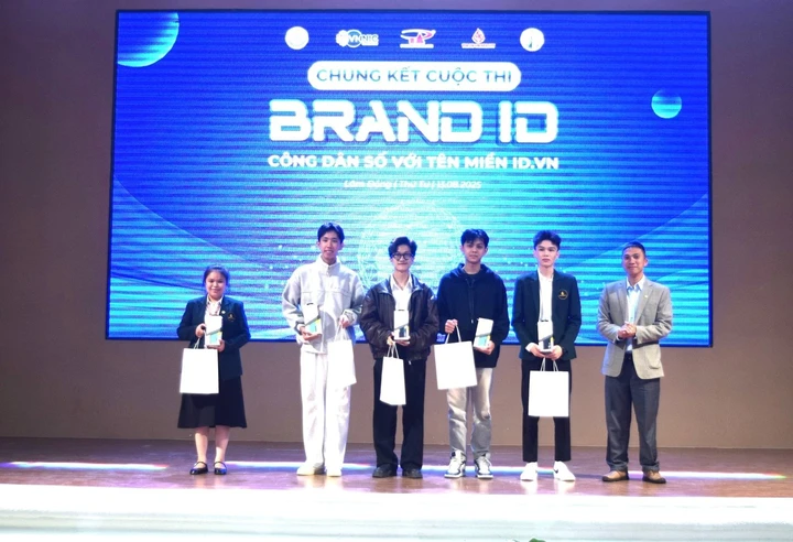 Chung kết Cuộc thi “BrandID – Công dân số với tên miền ID.VN”: Thế hệ trẻ kiến tạo thương hiệu số cùng ID.VN - Ảnh 12.