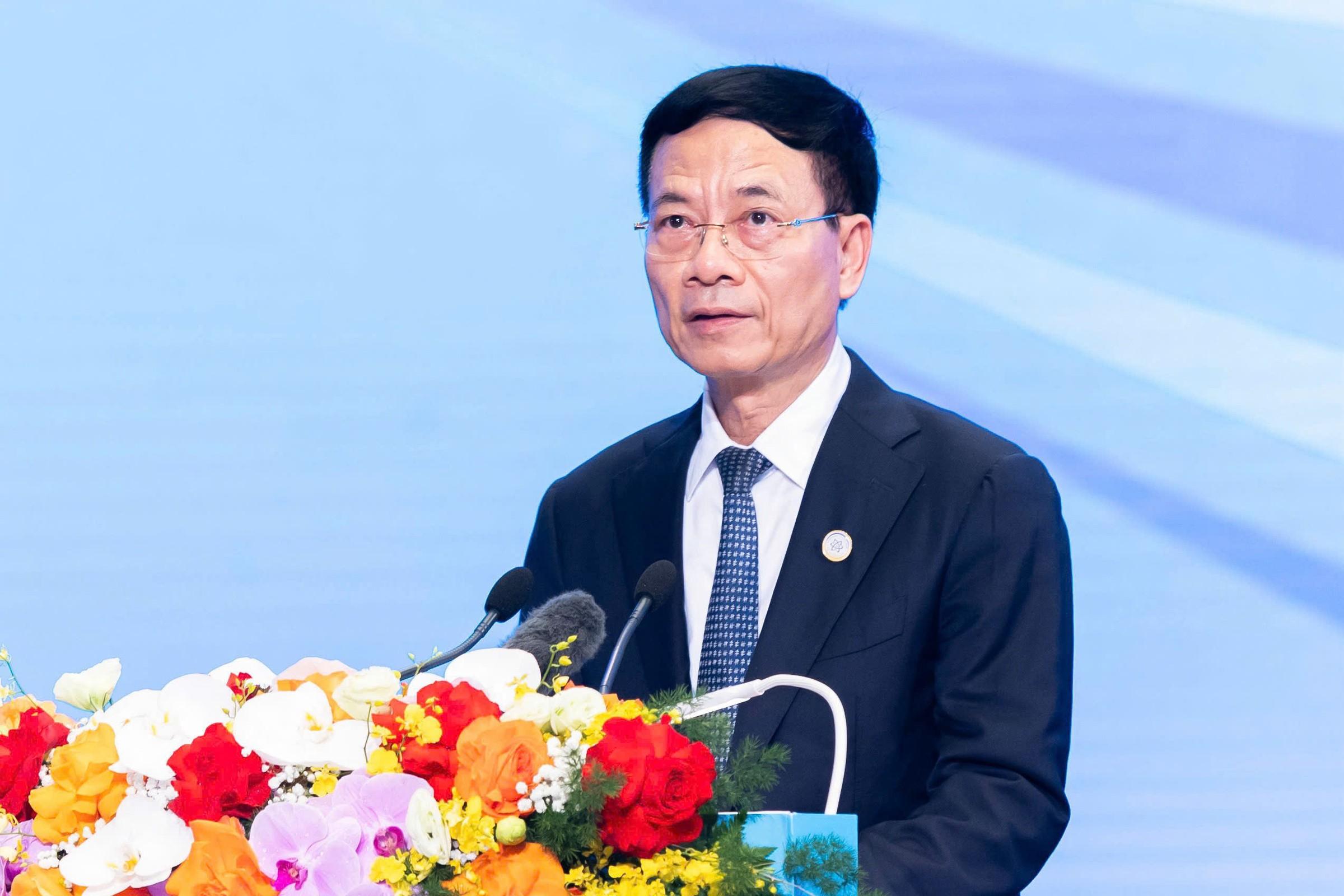 Bộ trưởng Nguyễn Mạnh H&ugrave;ng tại lễ kỷ niệm 80 năm ng&agrave;nh Bưu ch&iacute;nh Viễn th&ocirc;ng, 66 năm ng&agrave;nh Khoa học v&agrave; C&ocirc;ng nghệ, ng&agrave;y 29/9/2025.