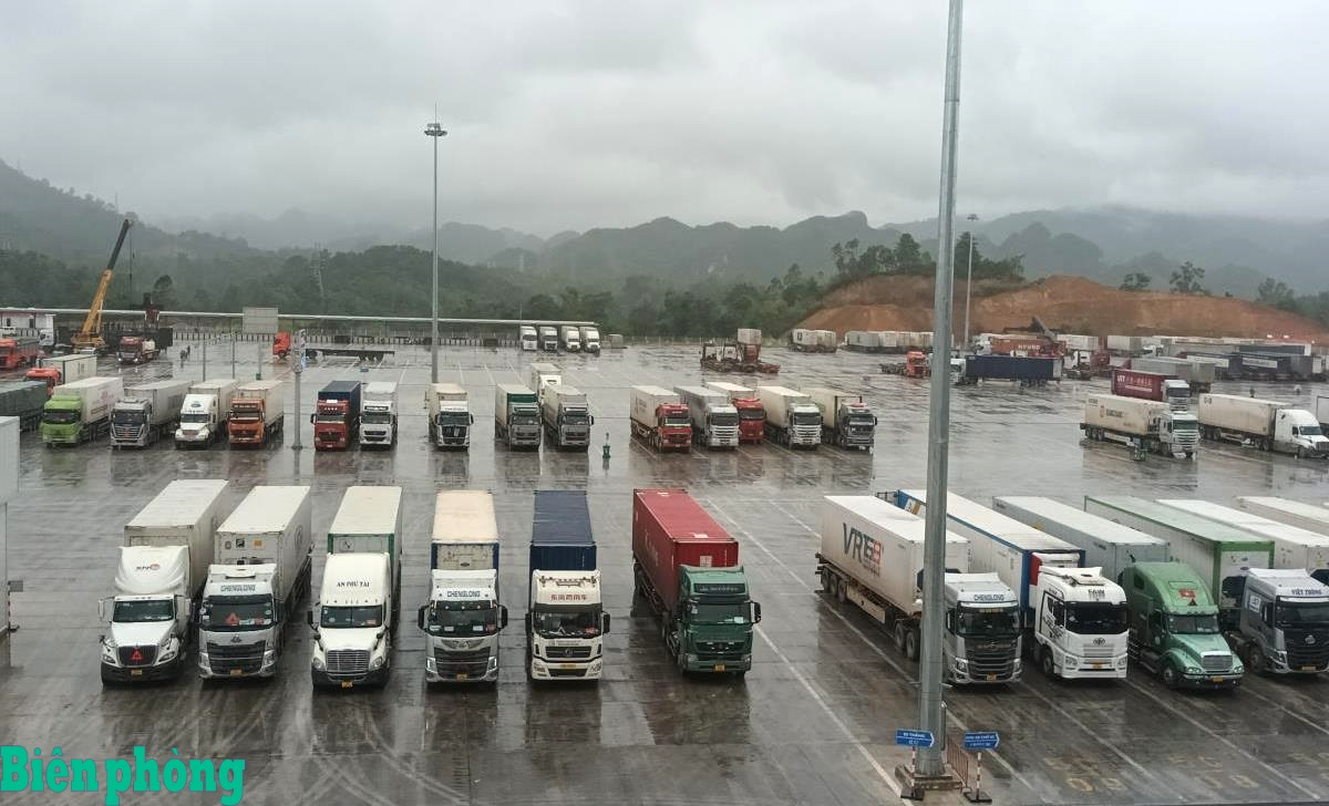 Năm 2025, đưa v&agrave;o hoạt động C&ocirc;ng vi&ecirc;n logistics Viettel Lạng Sơn, phục vụ xuất nhập khẩu h&agrave;ng h&oacute;a. Ảnh: Hải Luận