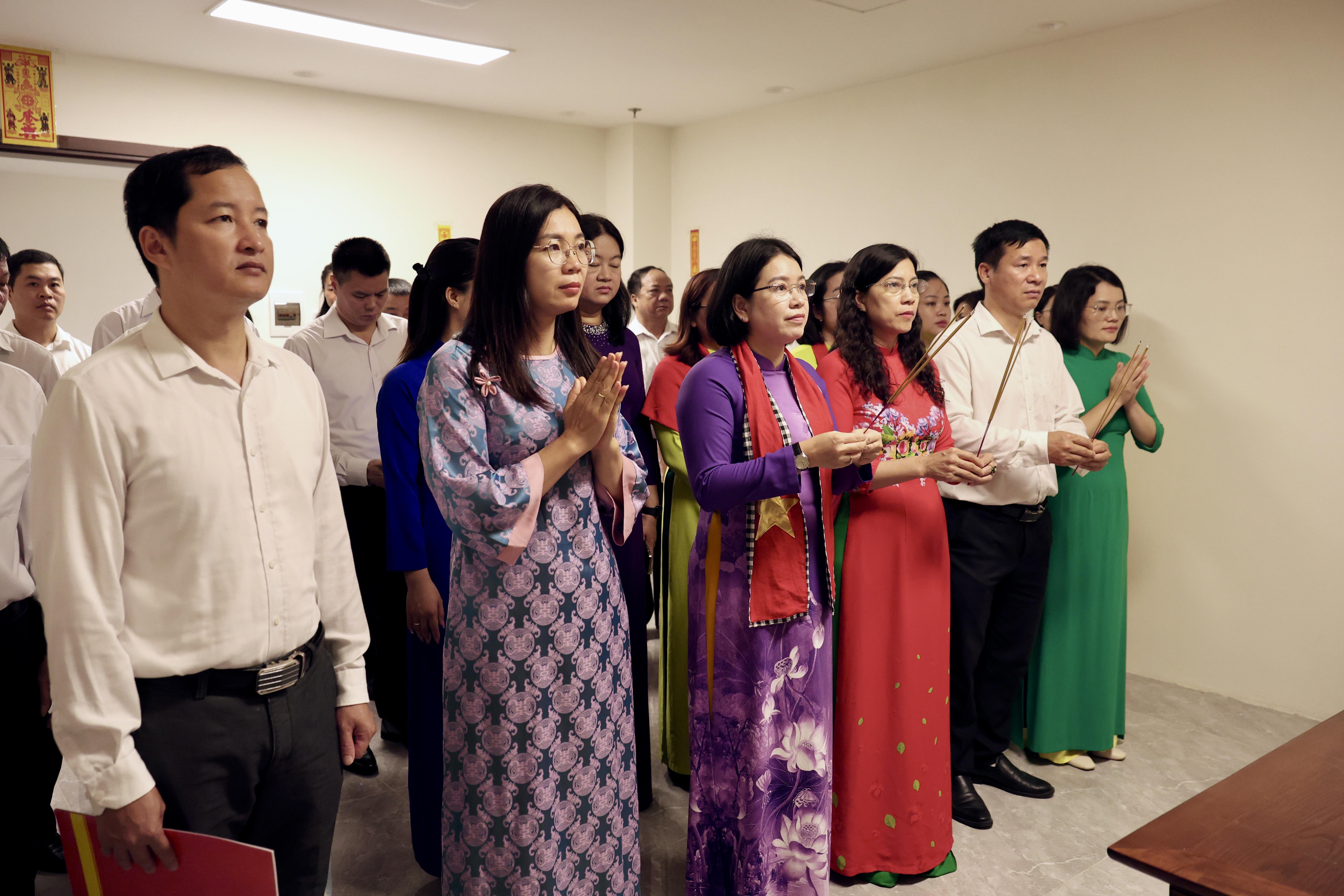 Phường Nùng Trí Cao tổ chức hoạt động Kỷ niệm 136 năm Ngày sinh Chủ ...
